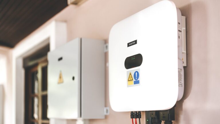 Electrical control cabinet of solar cell PV grid tile Inverter for home system