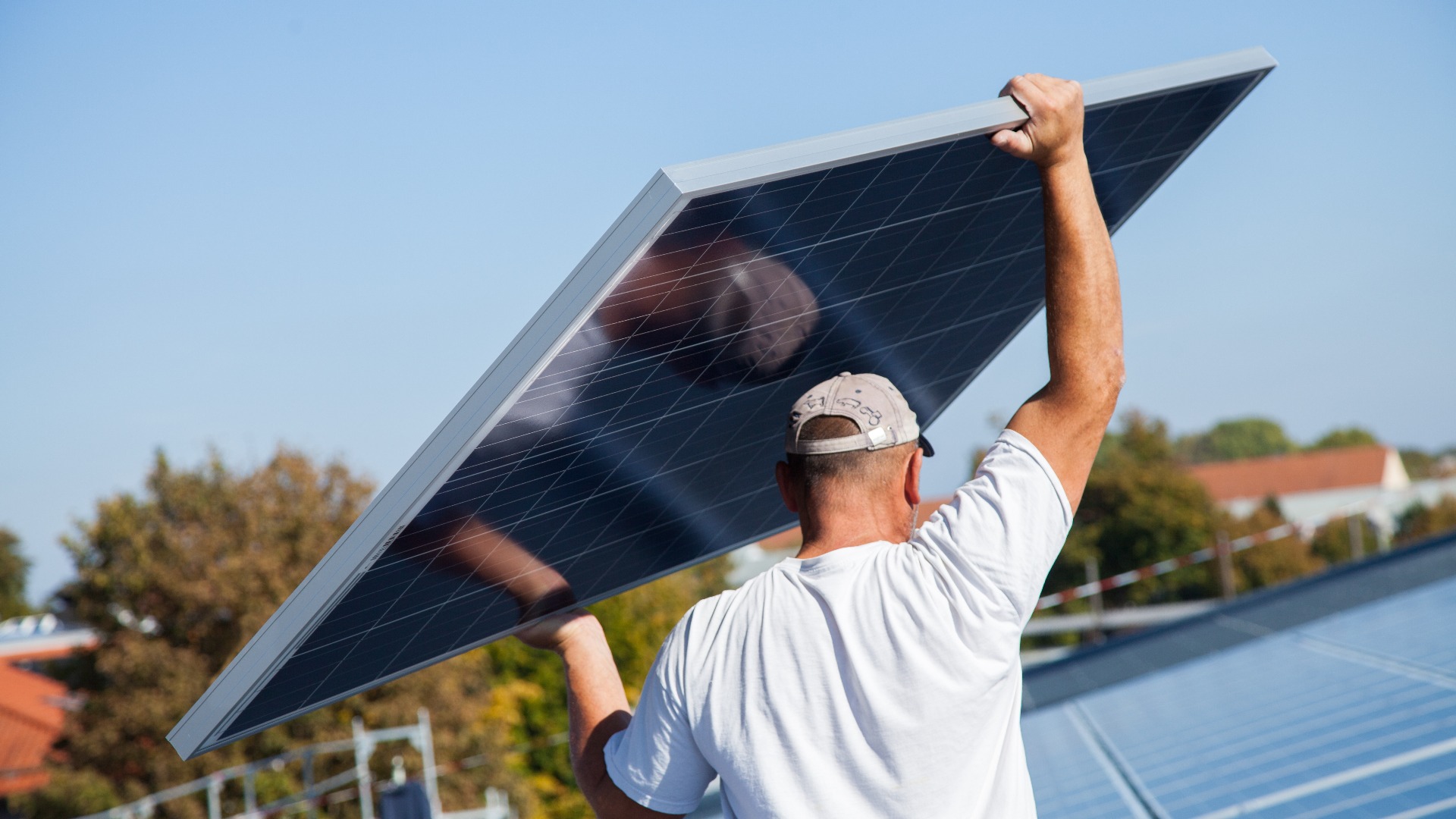 Aufbau einer Photovoltaik- Anlage